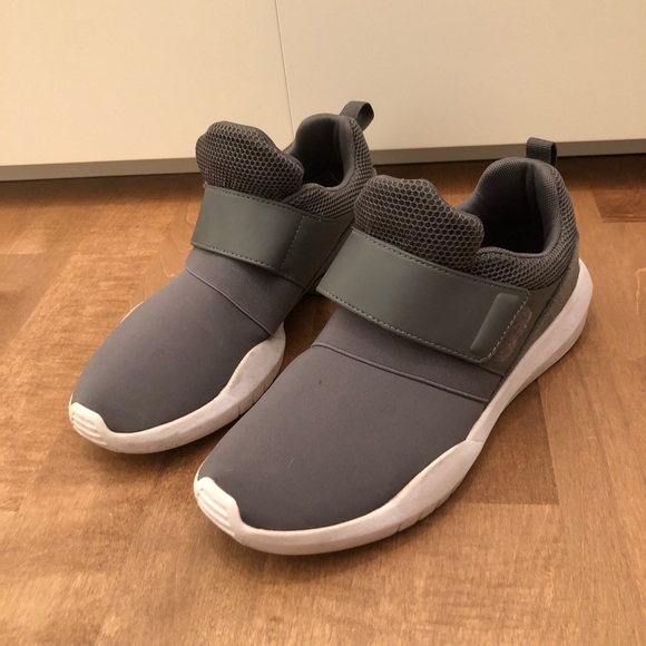 zara velcro sneakers
